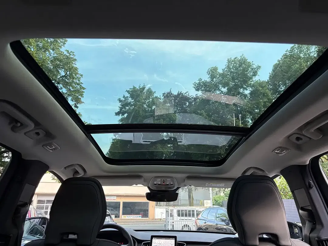 Volvo XC90 - Thumbnail 12