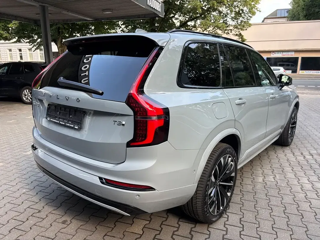 Volvo XC90 - Thumbnail 7