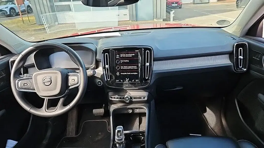 Volvo XC40 - Thumbnail 6