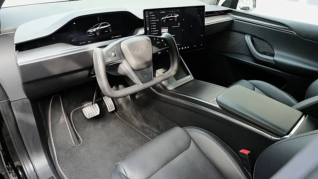 Tesla Model X Plaid - foto 15