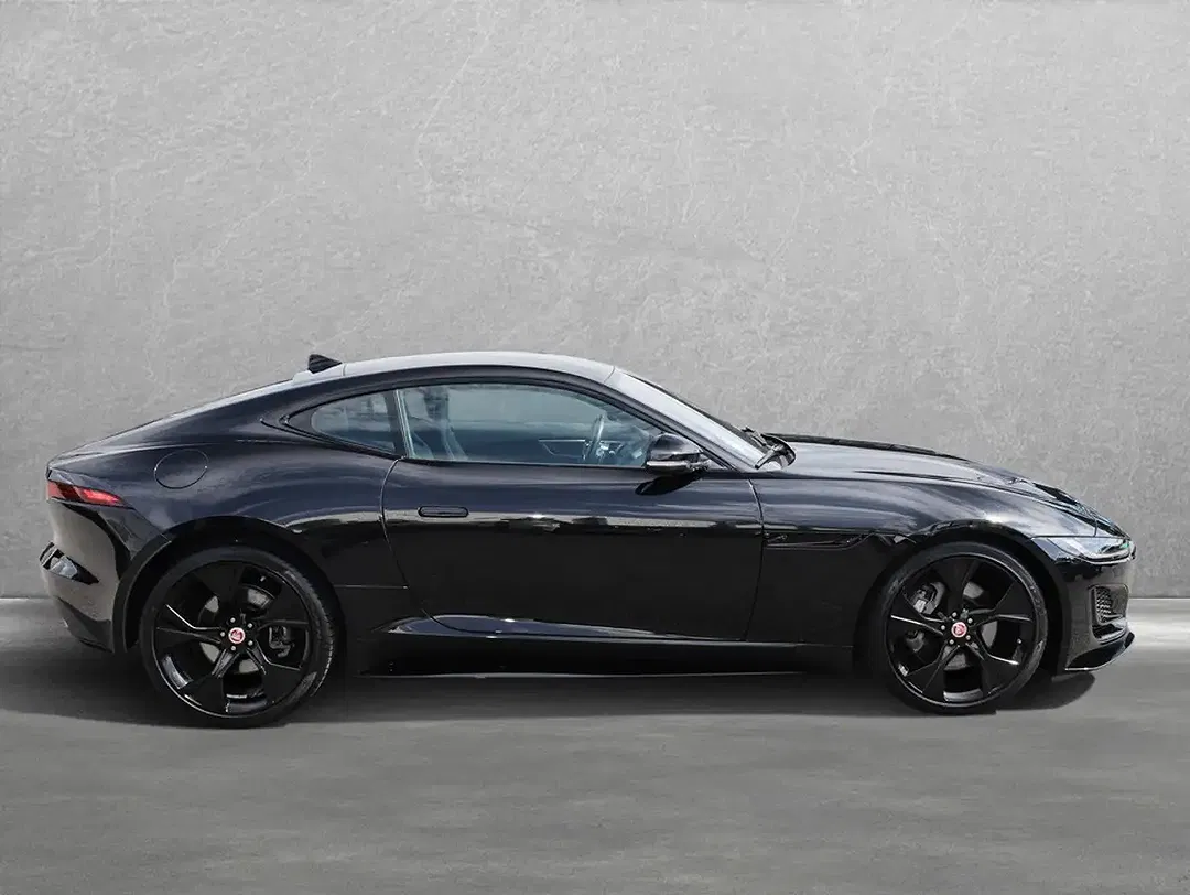 Jaguar F-Type - Thumbnail 5