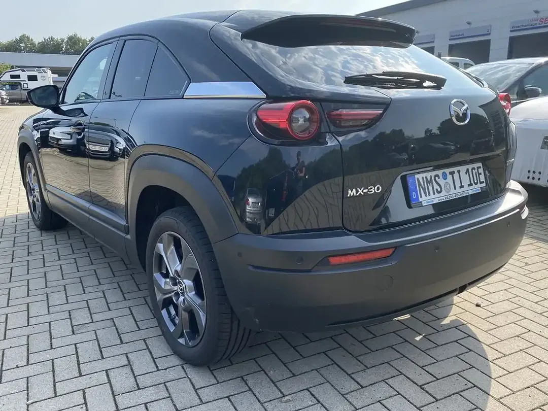 Mazda MX-30 - Thumbnail 4