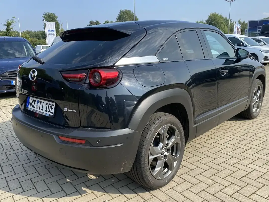 Mazda MX-30 - Thumbnail 5