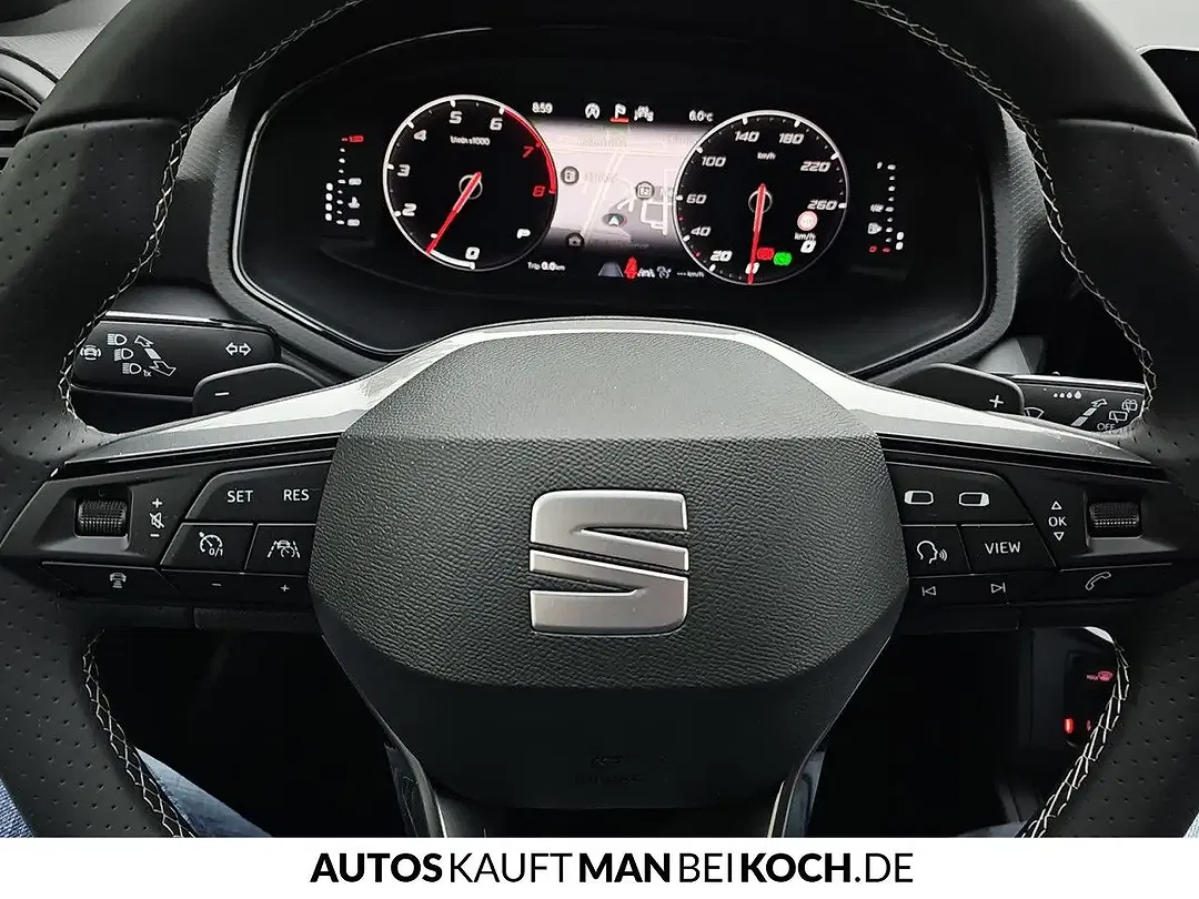 SEAT Arona - Thumbnail 10