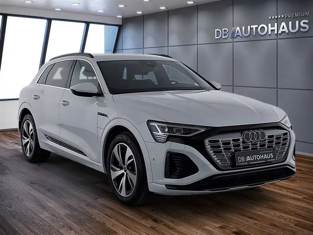 Audi Q8 e-tron 55 quattro S line - foto 2