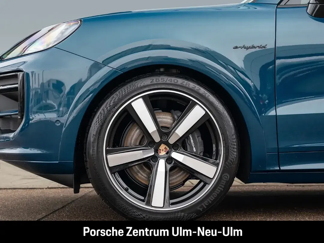Porsche Cayenne - Thumbnail 11
