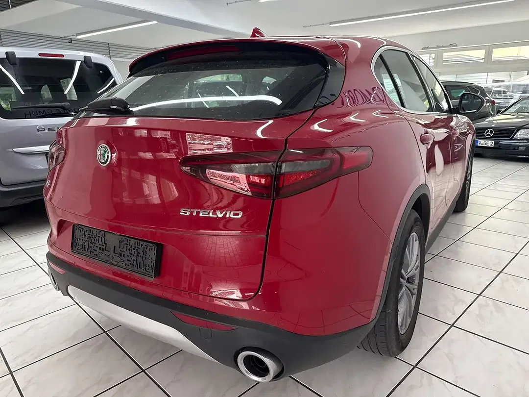 Alfa Romeo Stelvio Q4 4x4 Super - foto 2