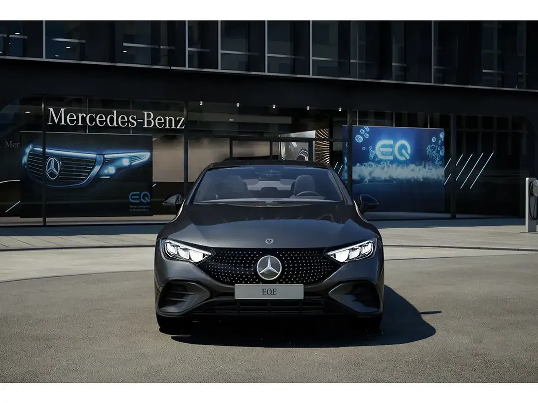 Mercedes-Benz EQE 300 - Thumbnail 11