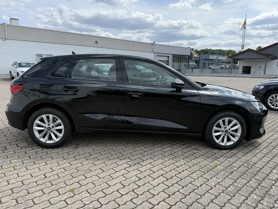 Audi A3 - Thumbnail 5