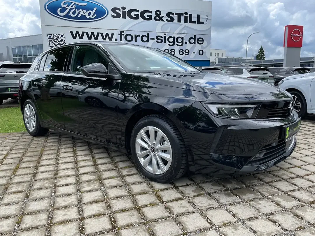 Opel Astra - Afbeelding 1