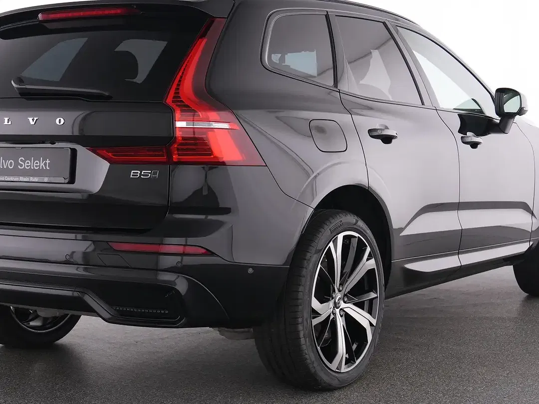 Volvo XC60 - Thumbnail 9
