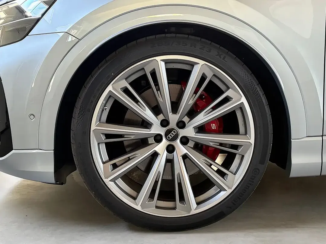 Audi SQ8 - Thumbnail 9