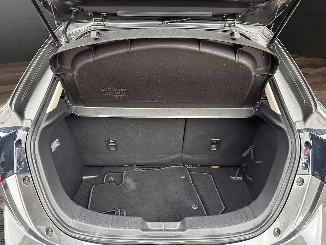 Mazda 2 - Thumbnail 9