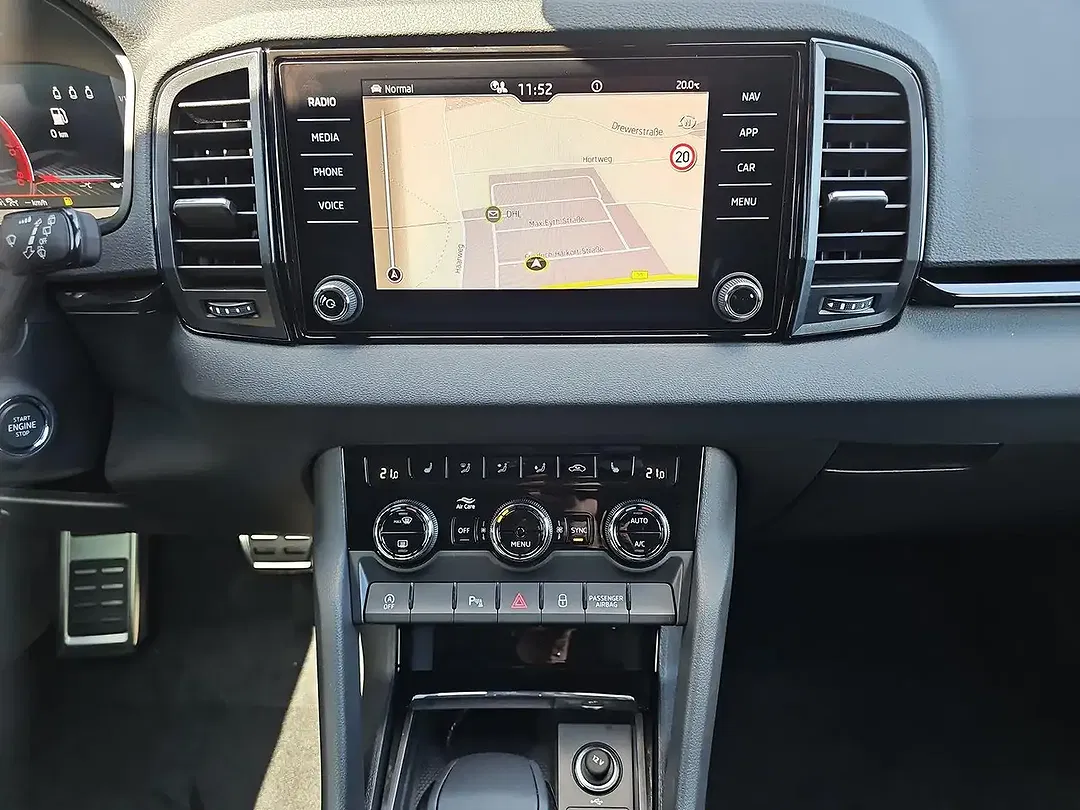 Skoda Karoq - Thumbnail 12