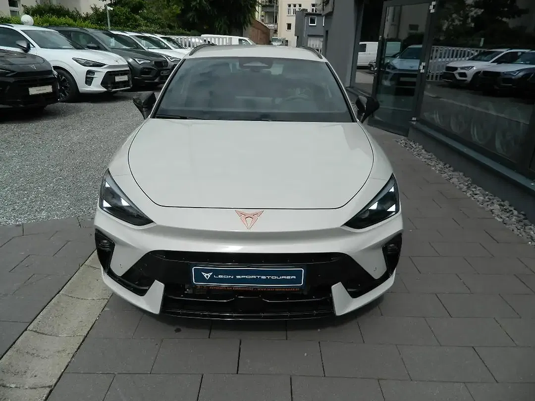 CUPRA Leon - Thumbnail 2
