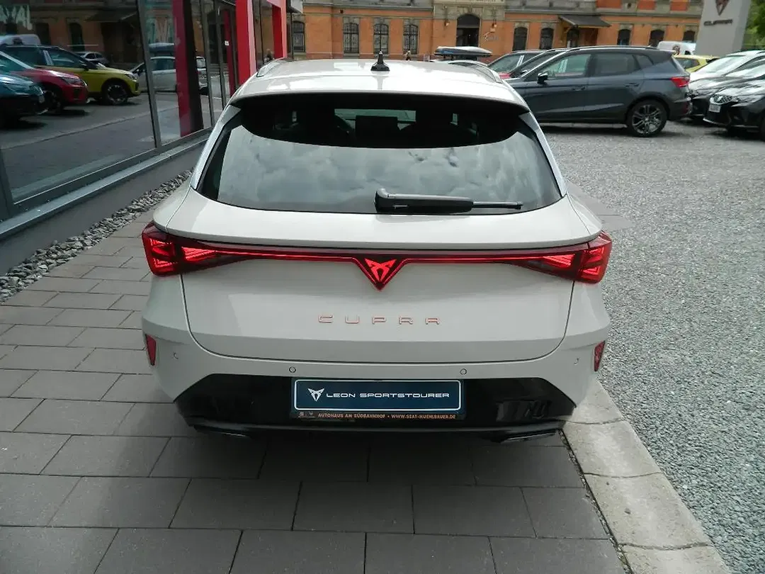 CUPRA Leon - Thumbnail 7