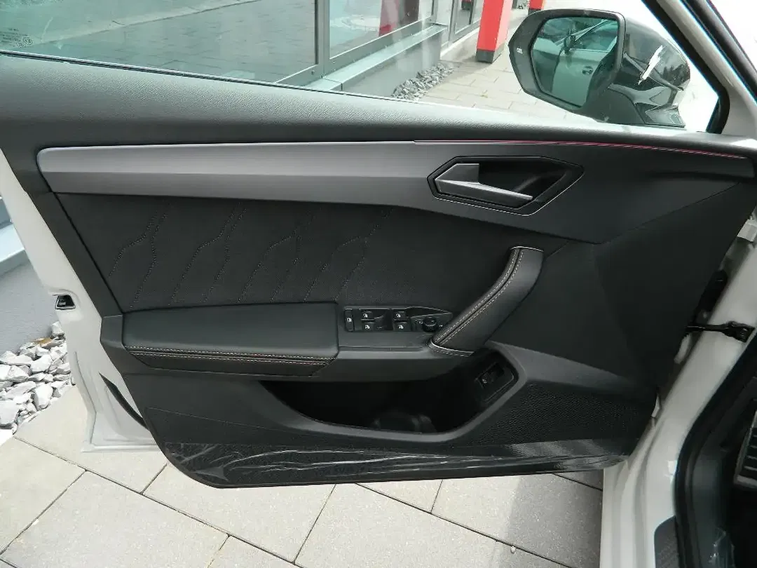 CUPRA Leon - Thumbnail 9