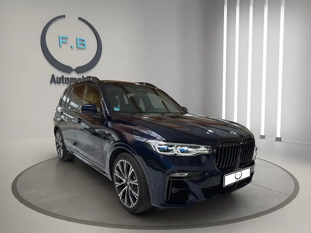 BMW X7 - foto 1