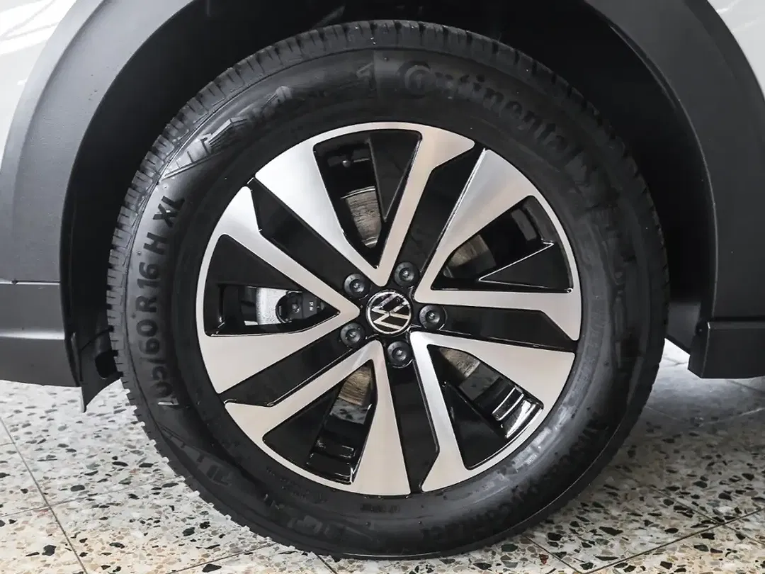 Volkswagen Taigo - Thumbnail 2