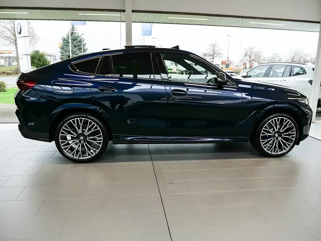 BMW X6 - Thumbnail 3