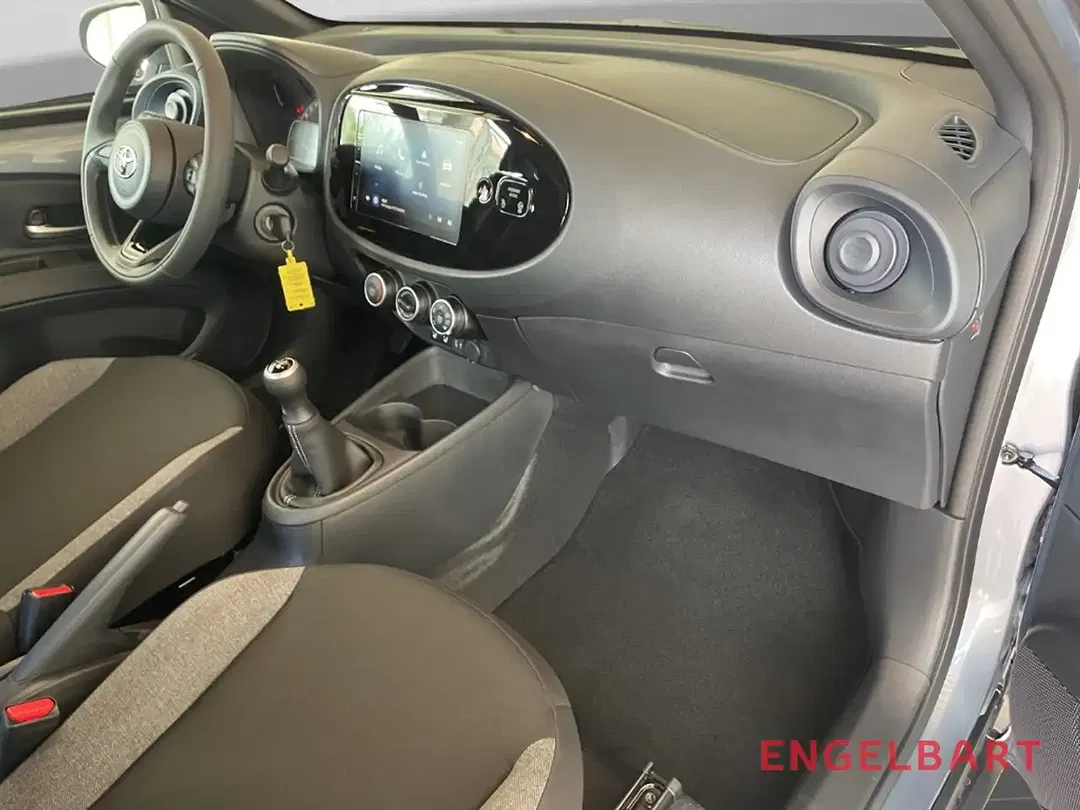 Toyota Aygo X - Thumbnail 10