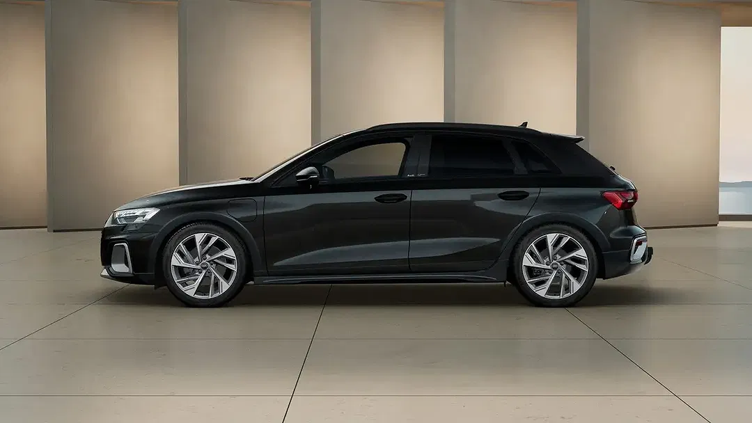 Audi A3 - Thumbnail 2