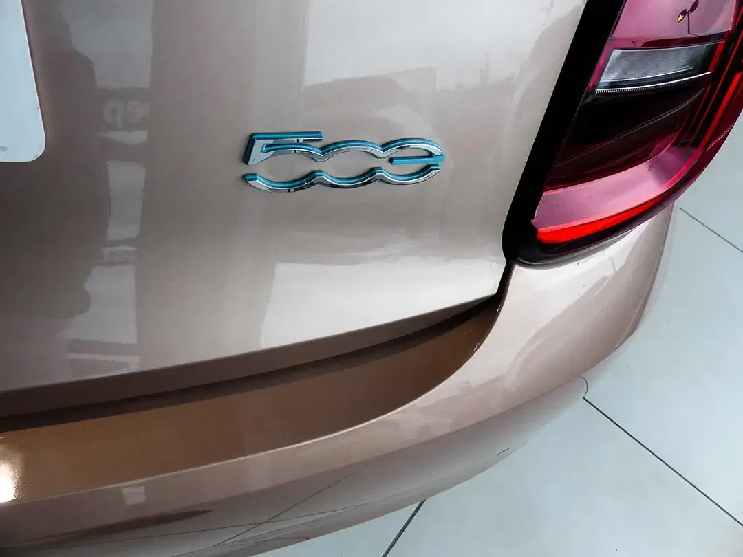 Fiat 500e - Thumbnail 12