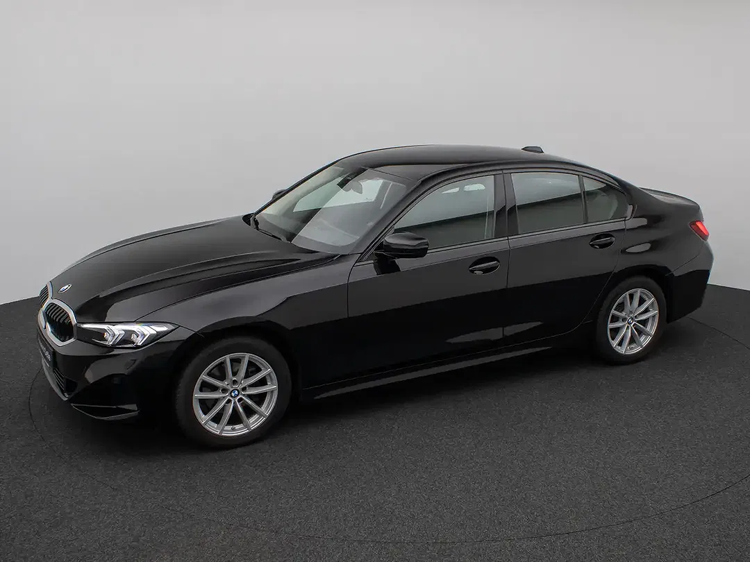 BMW 318 - Thumbnail 11