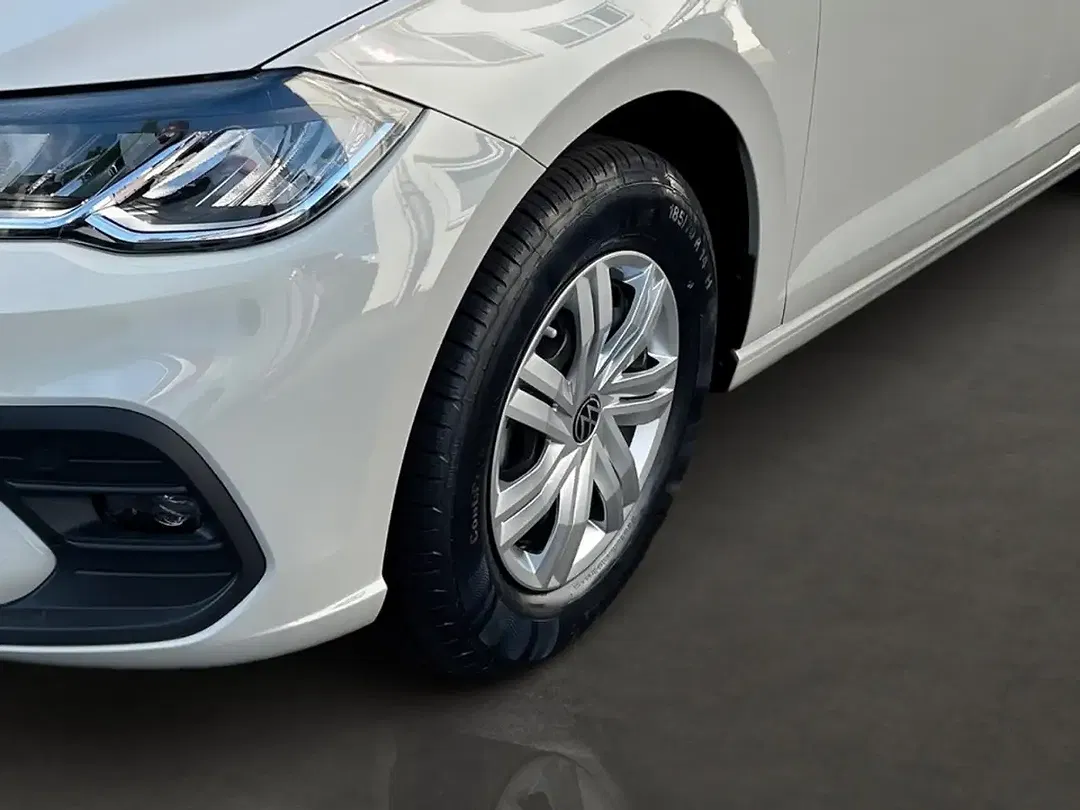 Volkswagen Polo - Thumbnail 6