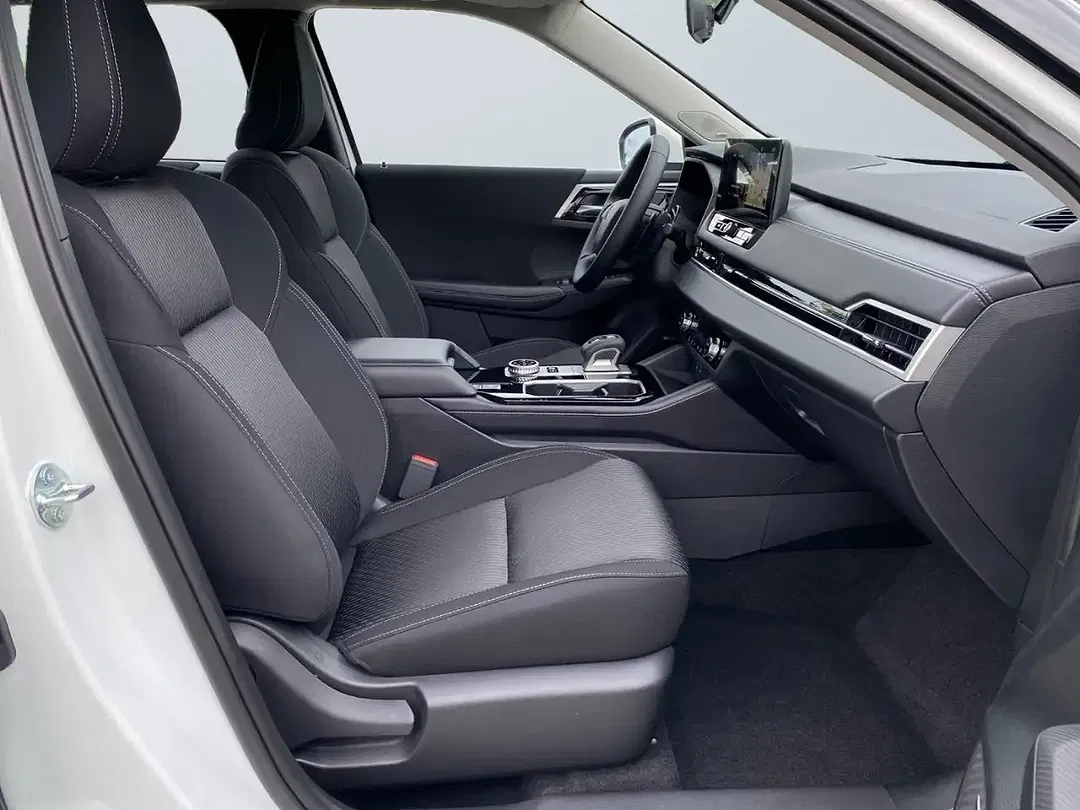 Mitsubishi Outlander - Thumbnail 10