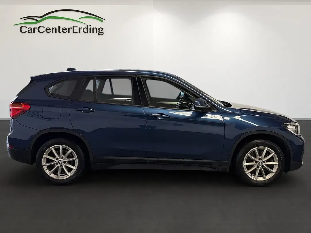 BMW X1 - Thumbnail 3