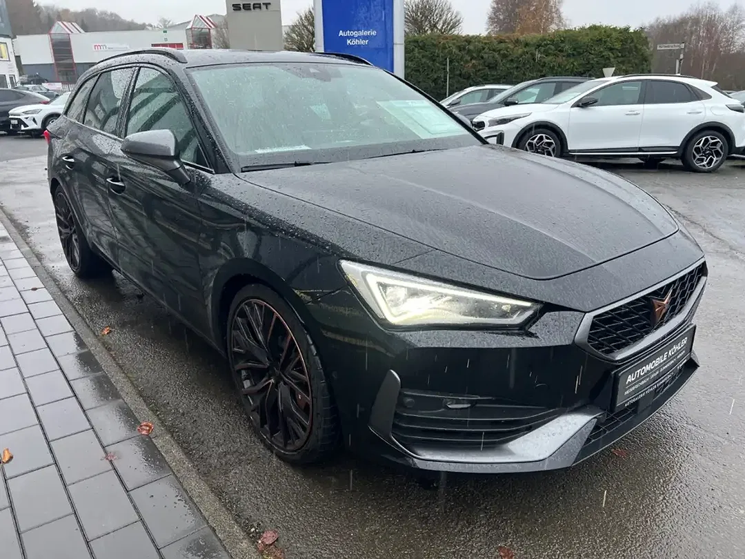CUPRA Leon - Thumbnail 3