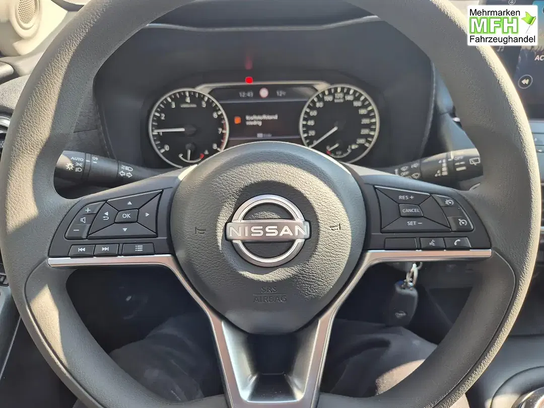 Nissan Juke - Thumbnail 15