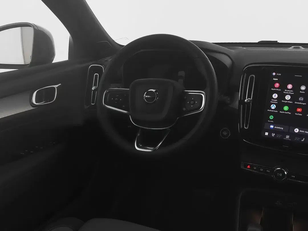 Volvo XC40 - Thumbnail 4