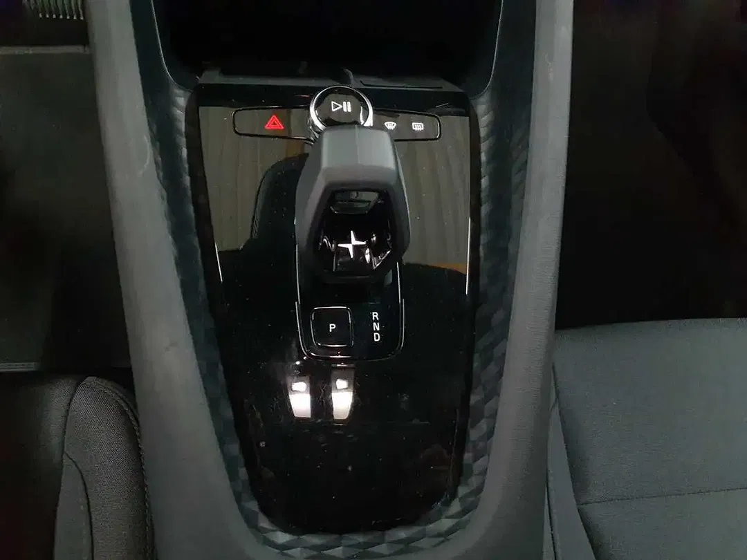 Polestar 2 - Thumbnail 10