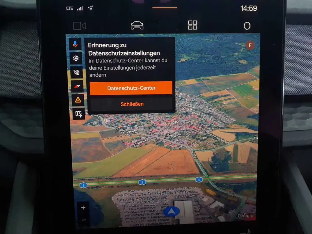 Polestar 2 - Thumbnail 12