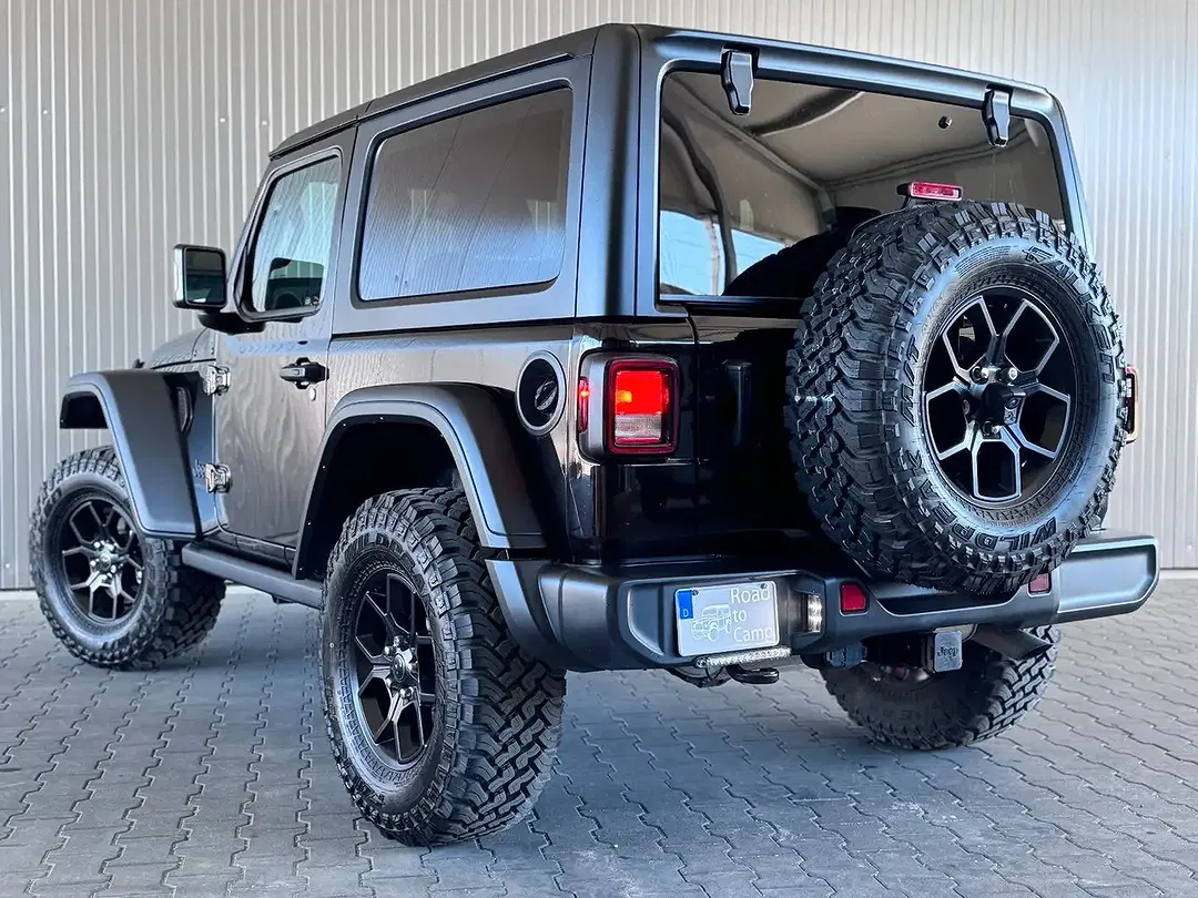 Jeep Wrangler - Thumbnail 14