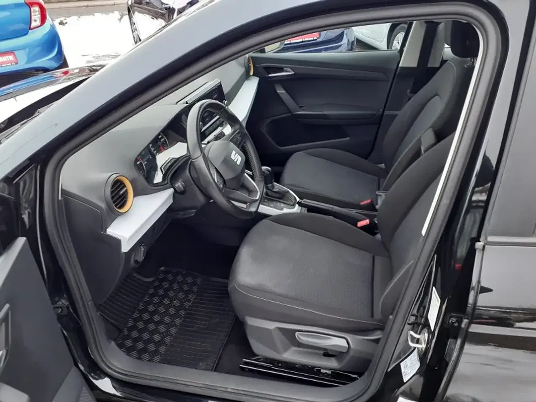 SEAT Arona - Thumbnail 7