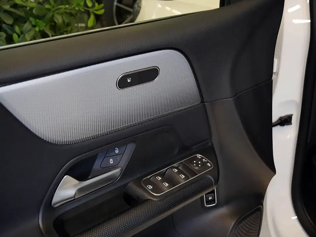 Mercedes-Benz B 250 - Thumbnail 6