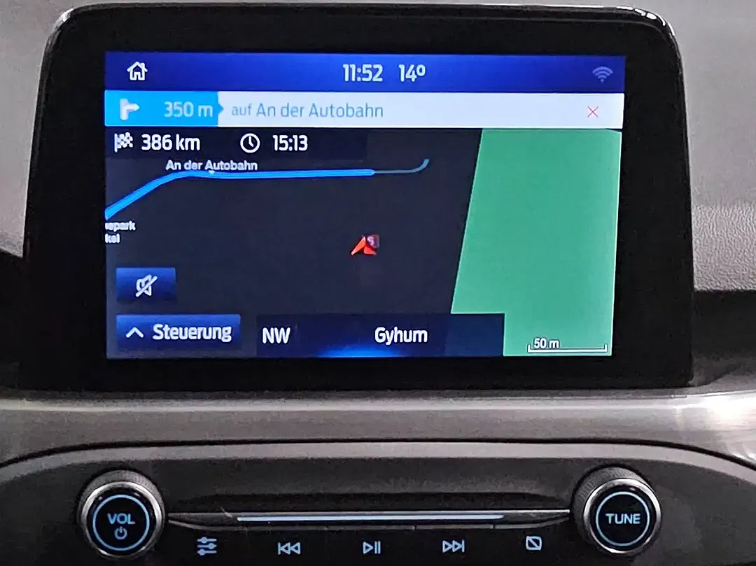 Ford Focus - Thumbnail 4
