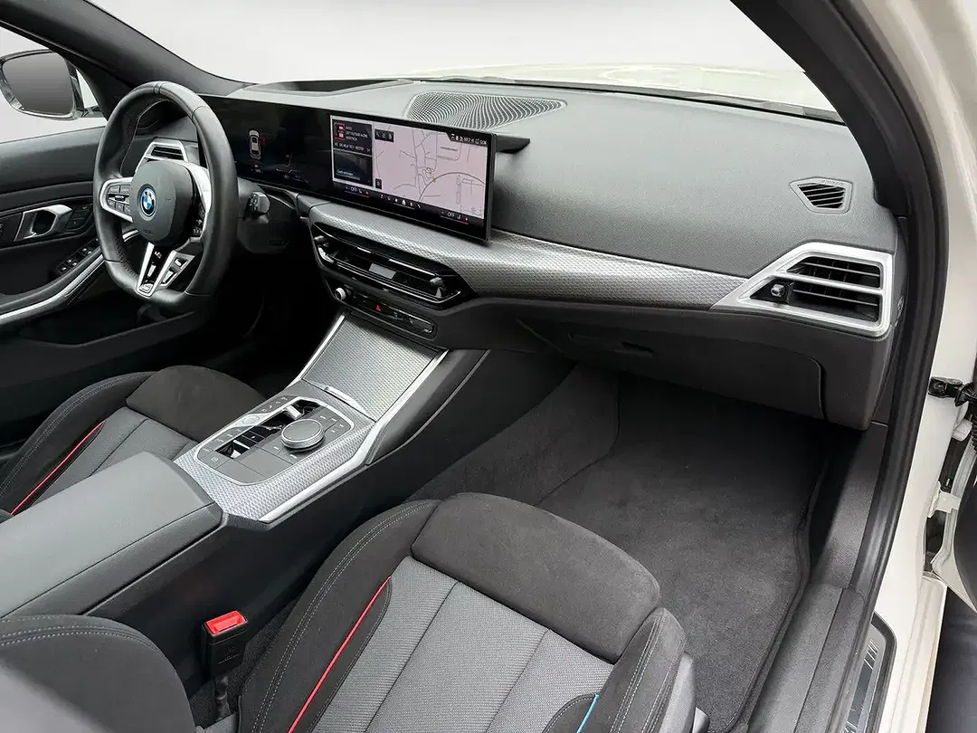 BMW 330 - Thumbnail 11