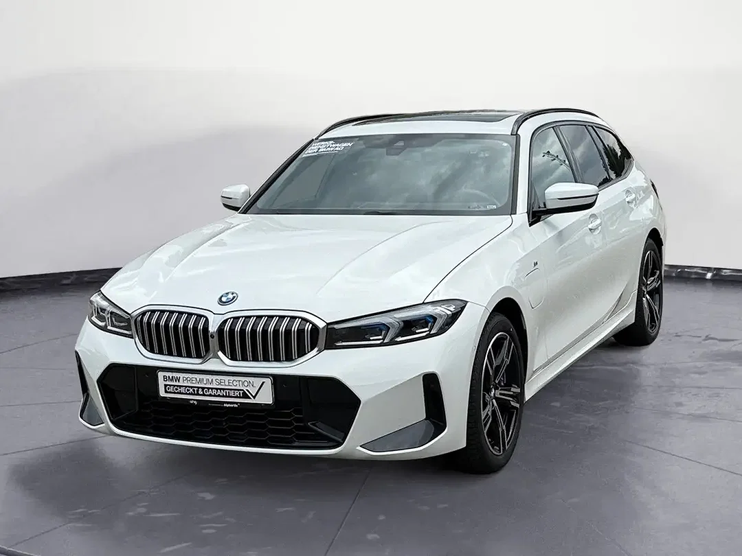 BMW 330 - Afbeelding 1