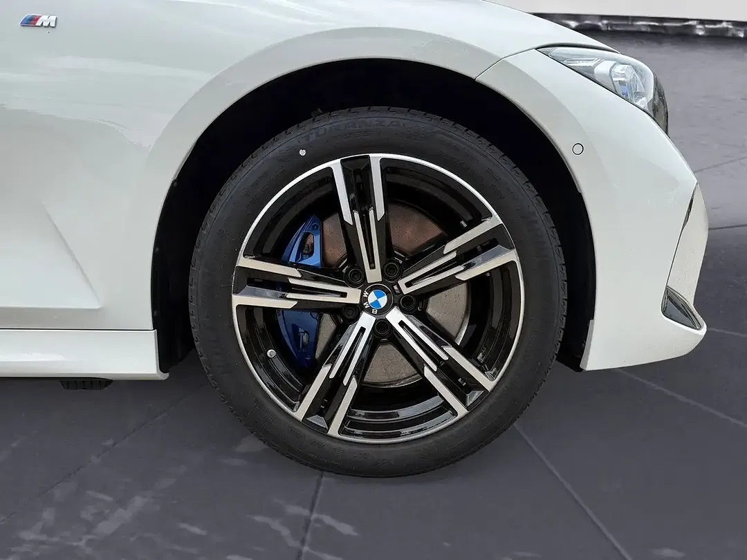 BMW 330 - Thumbnail 6
