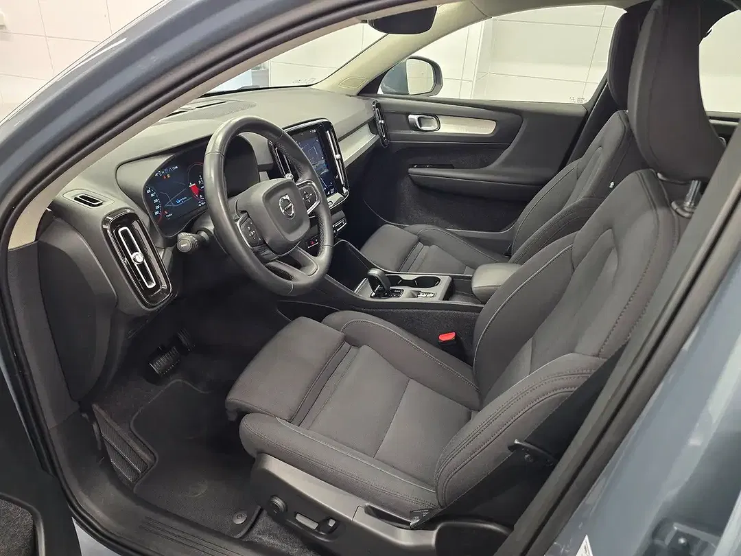 Volvo XC40 - Thumbnail 10