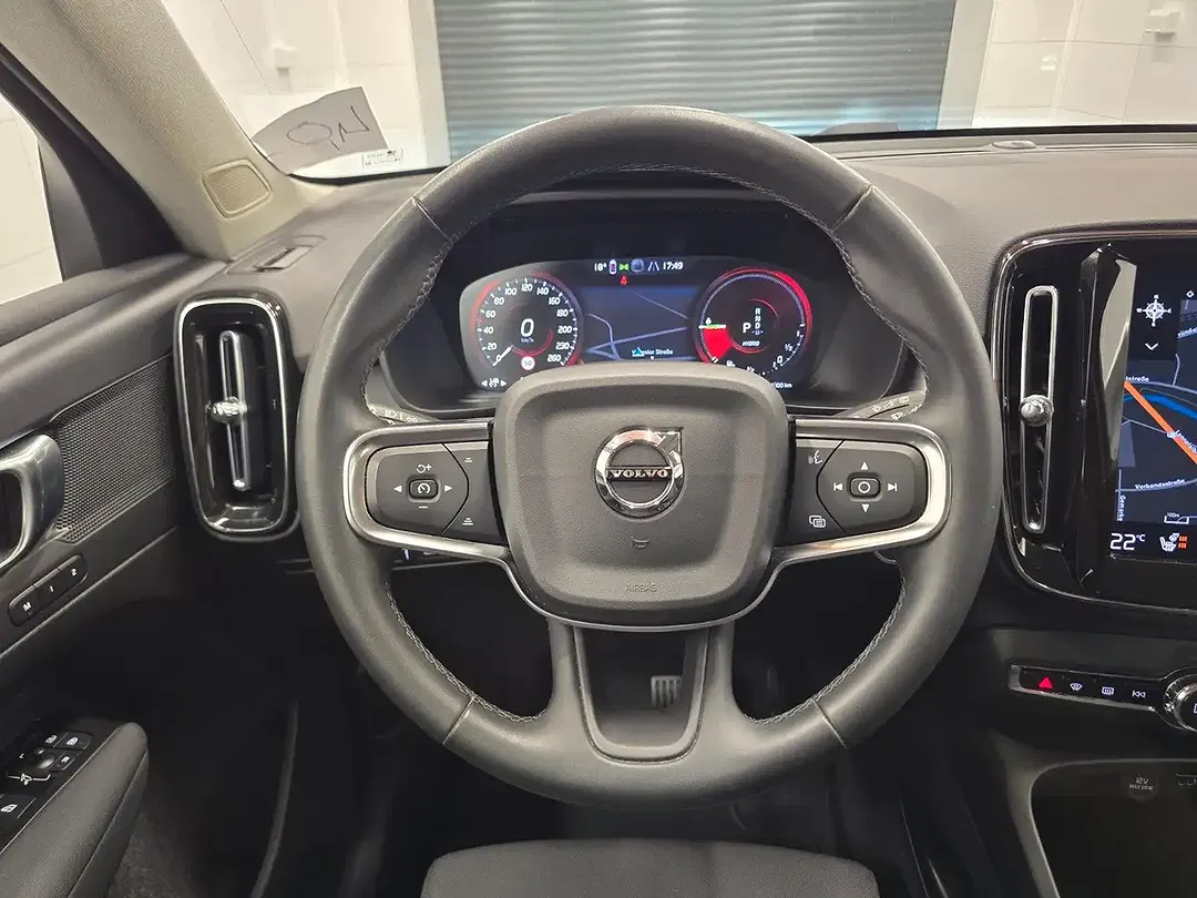 Volvo XC40 - Thumbnail 14