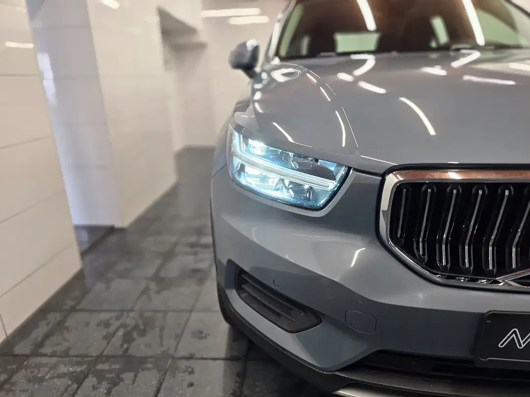 Volvo XC40 - Thumbnail 6