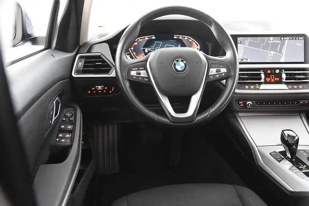 BMW 318 - Thumbnail 9