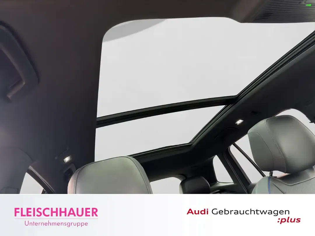 Volkswagen Tiguan - Thumbnail 12