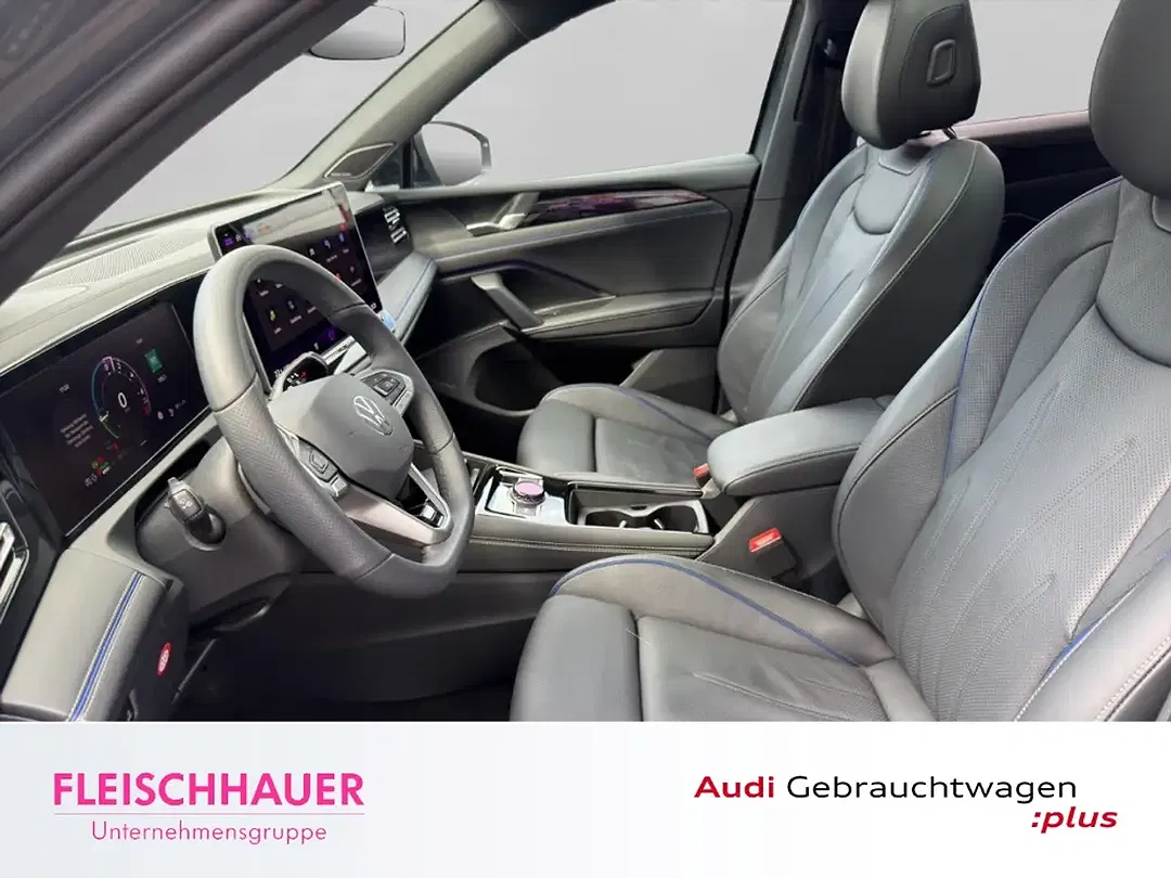 Volkswagen Tiguan - Thumbnail 8