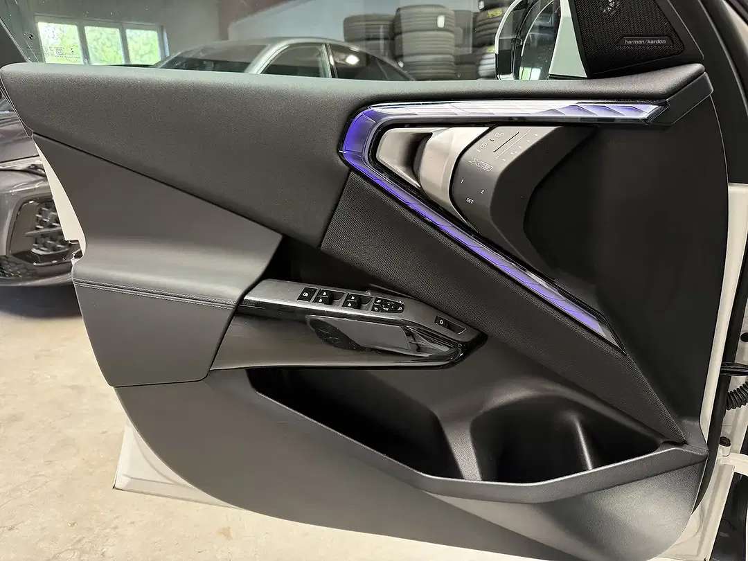 BMW X3 - Thumbnail 8